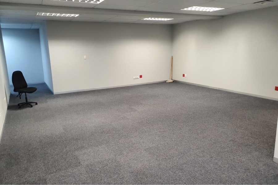 To Let commercial Property for Rent in Newton Park Eastern Cape